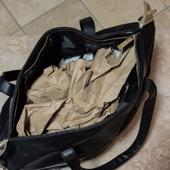 ❌SOLD❌Versace Black Tote Bag with Gold Accents - Picture 6 of 10